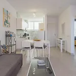 Apartmán 2br Azahara Dream - Pool & Seaviews *