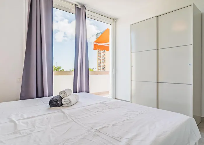 아파트 2br Azahara Dream - Pool & Seaviews 아로나